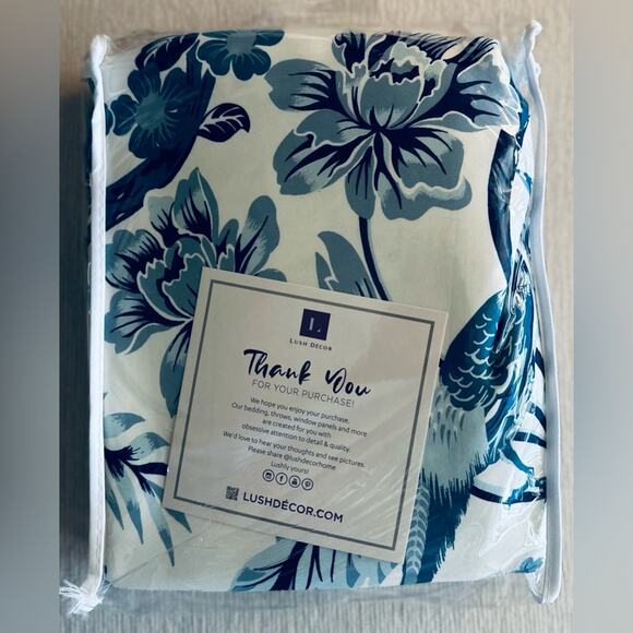 Lush Decor Blue Floral Bird Toile Print Light Filtering Curtains 52”W x 84”L NWT - Picture 3 of 13